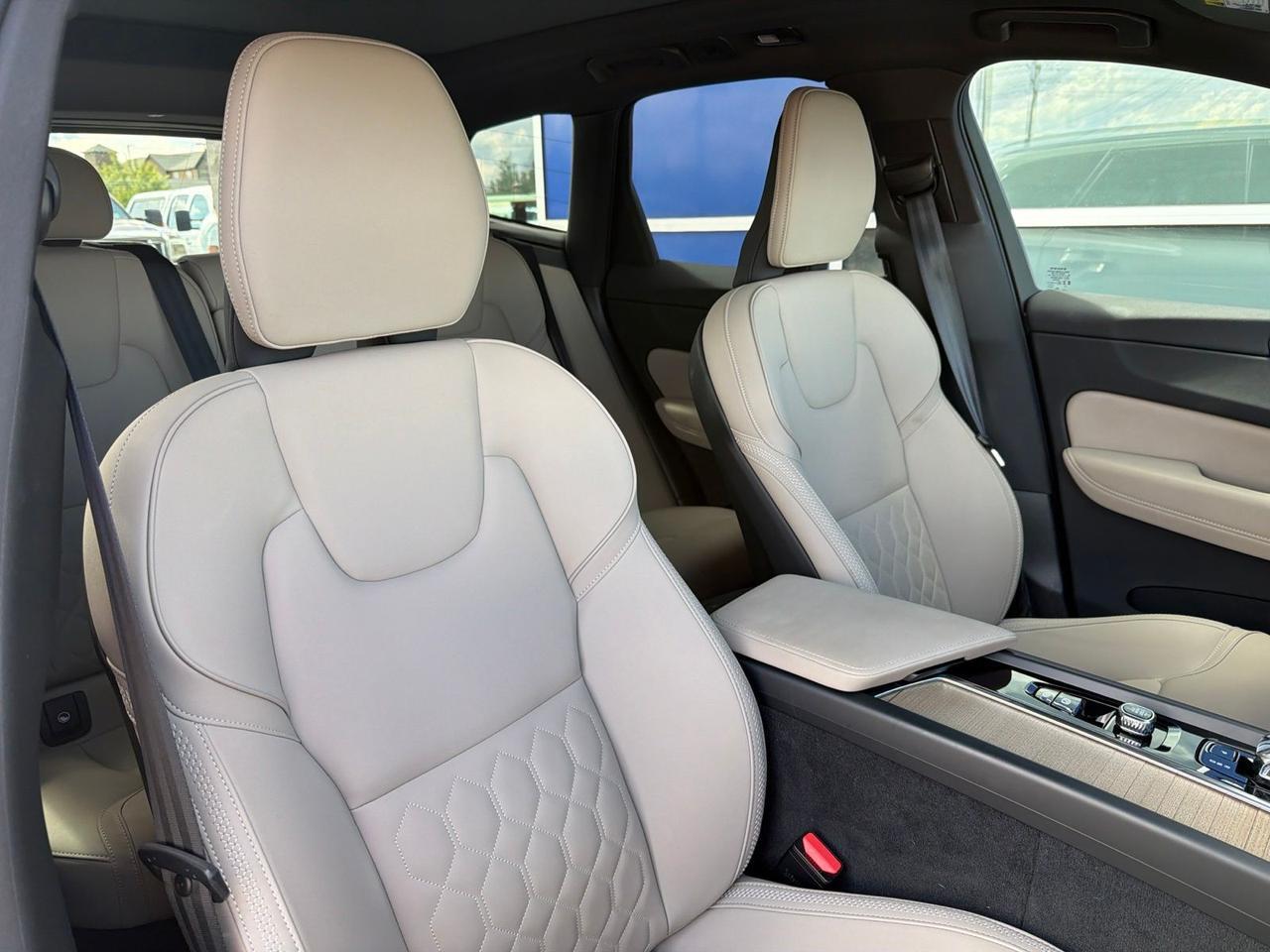 2026 Volvo XC60 B5 Plus Bend OR