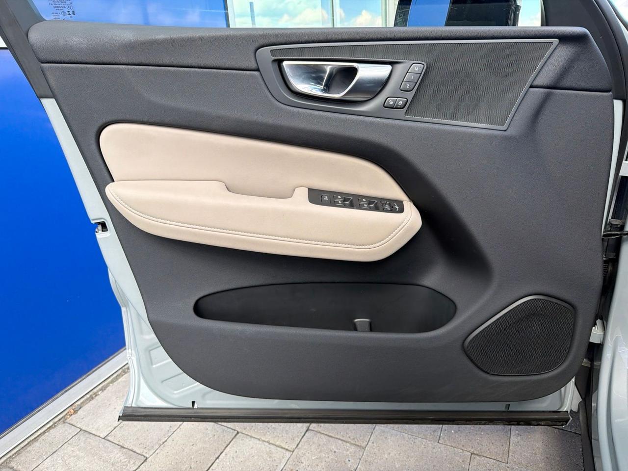 2026 Volvo XC60 B5 Plus Bend OR