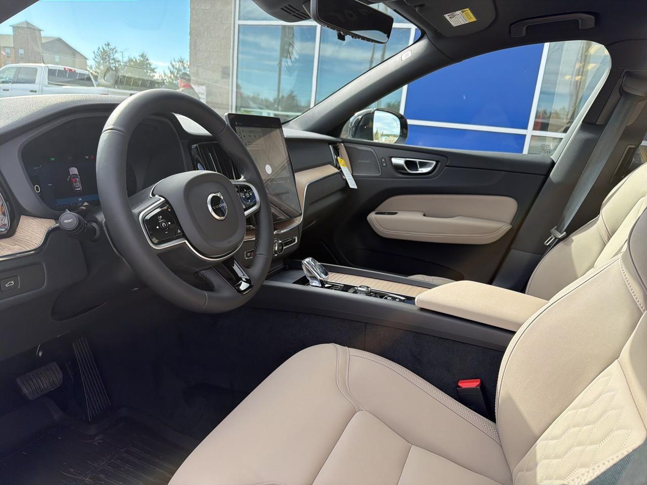 2026 Volvo XC60 B5 Plus Bend OR