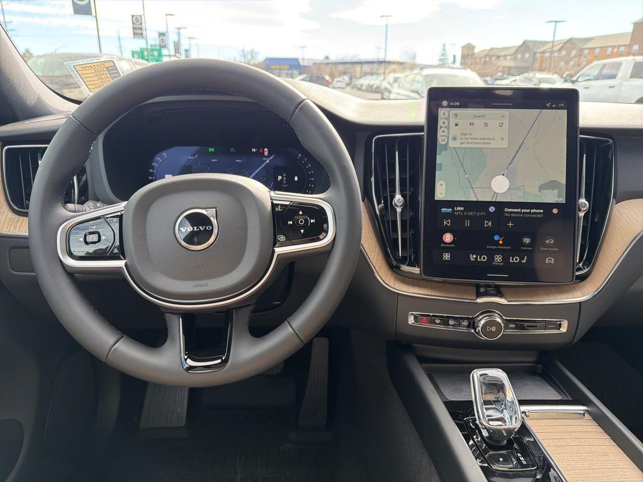 2026 Volvo XC60 B5 Plus Bend OR