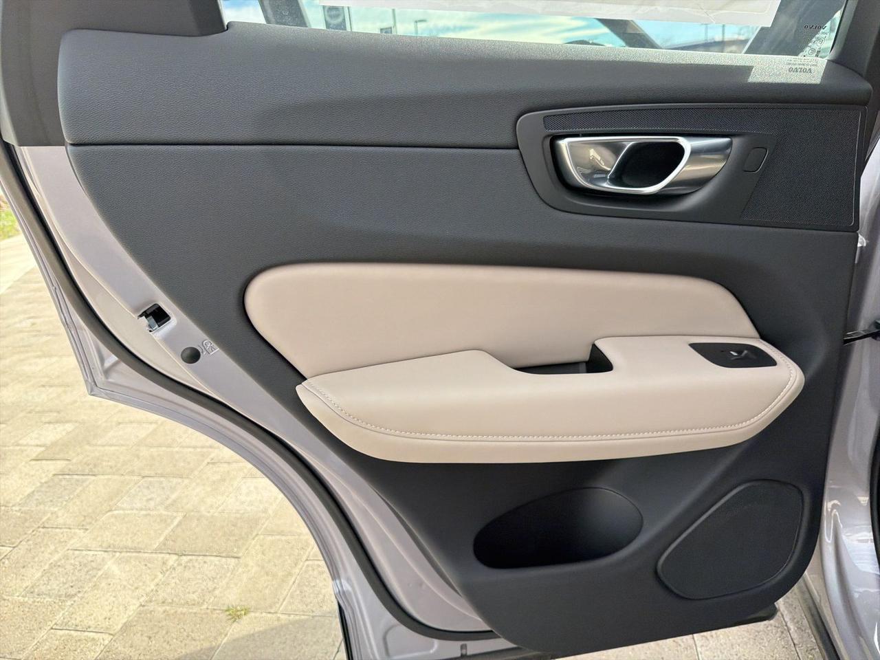 2026 Volvo XC60 B5 Plus Bend OR