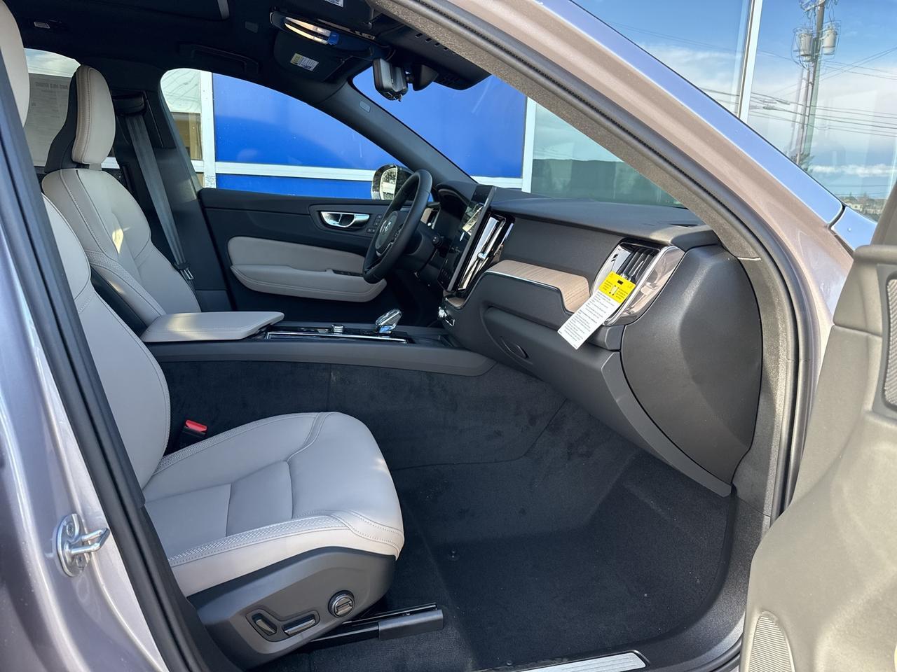 2026 Volvo XC60 B5 Plus Bend OR