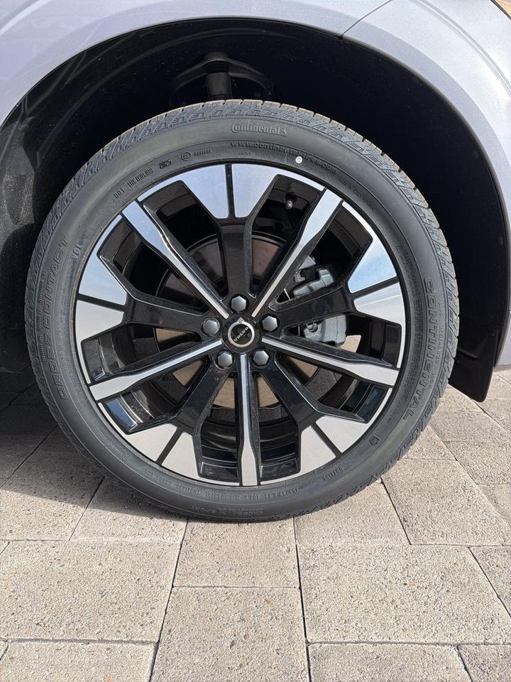 2026 Volvo XC60 B5 Plus Bend OR