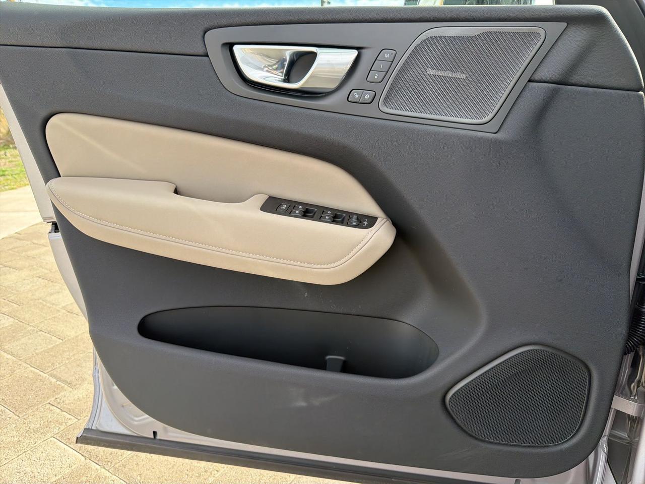 2026 Volvo XC60 B5 Plus Bend OR