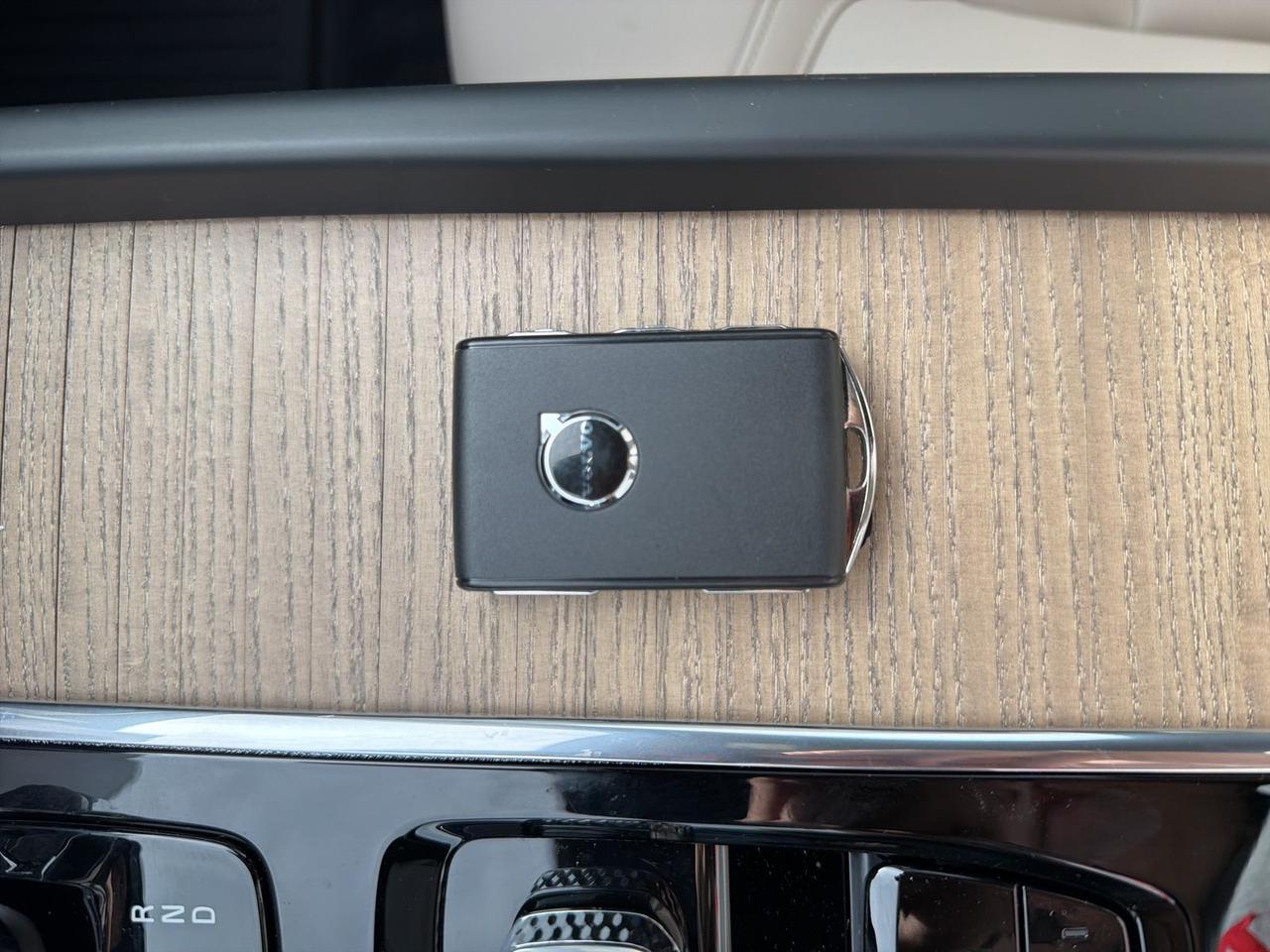 2026 Volvo XC60 B5 Plus Bend OR