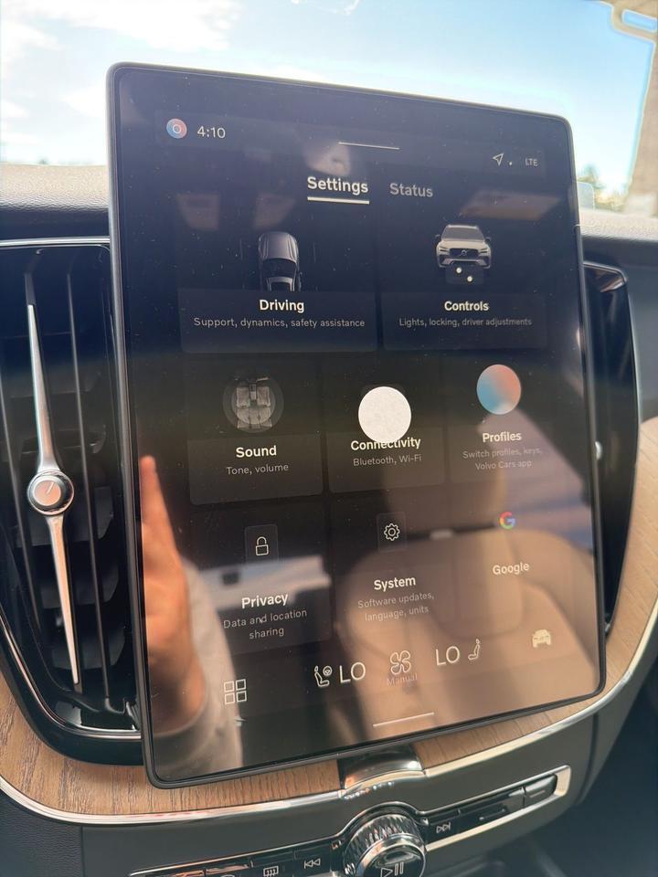 2026 Volvo XC60 B5 Plus Bend OR