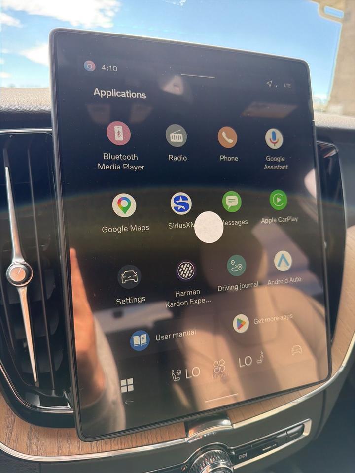 2026 Volvo XC60 B5 Plus Bend OR