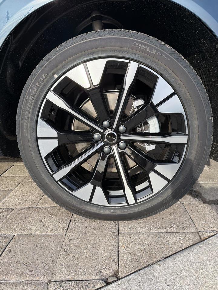 2026 Volvo XC60 B5 Plus Bend OR