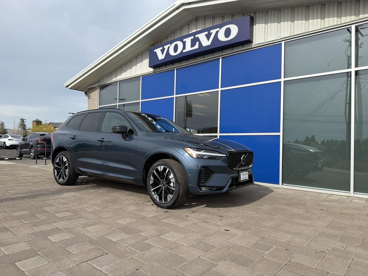 2026 Volvo XC60 B5 Plus