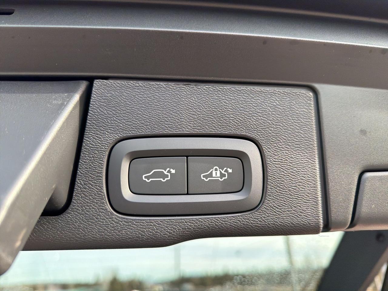 2026 Volvo XC60 B5 Plus Bend OR