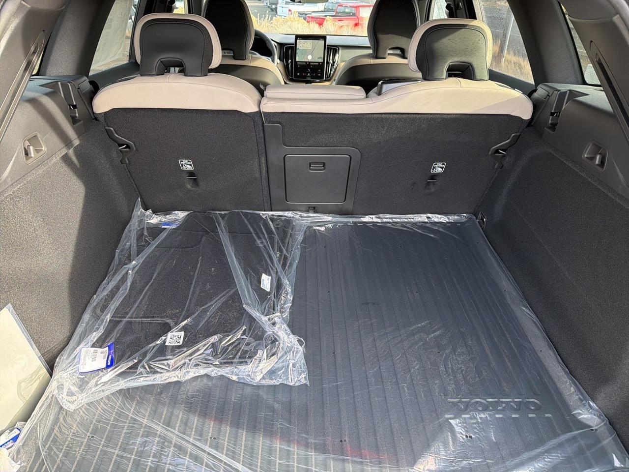 2026 Volvo XC60 B5 Plus Bend OR