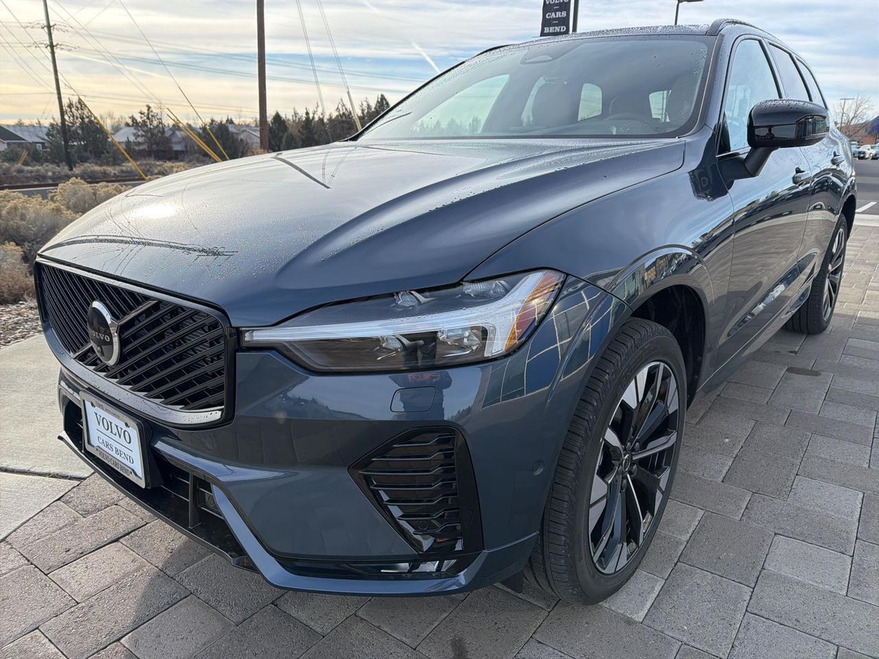 2026 Volvo XC60 B5 Plus Bend OR