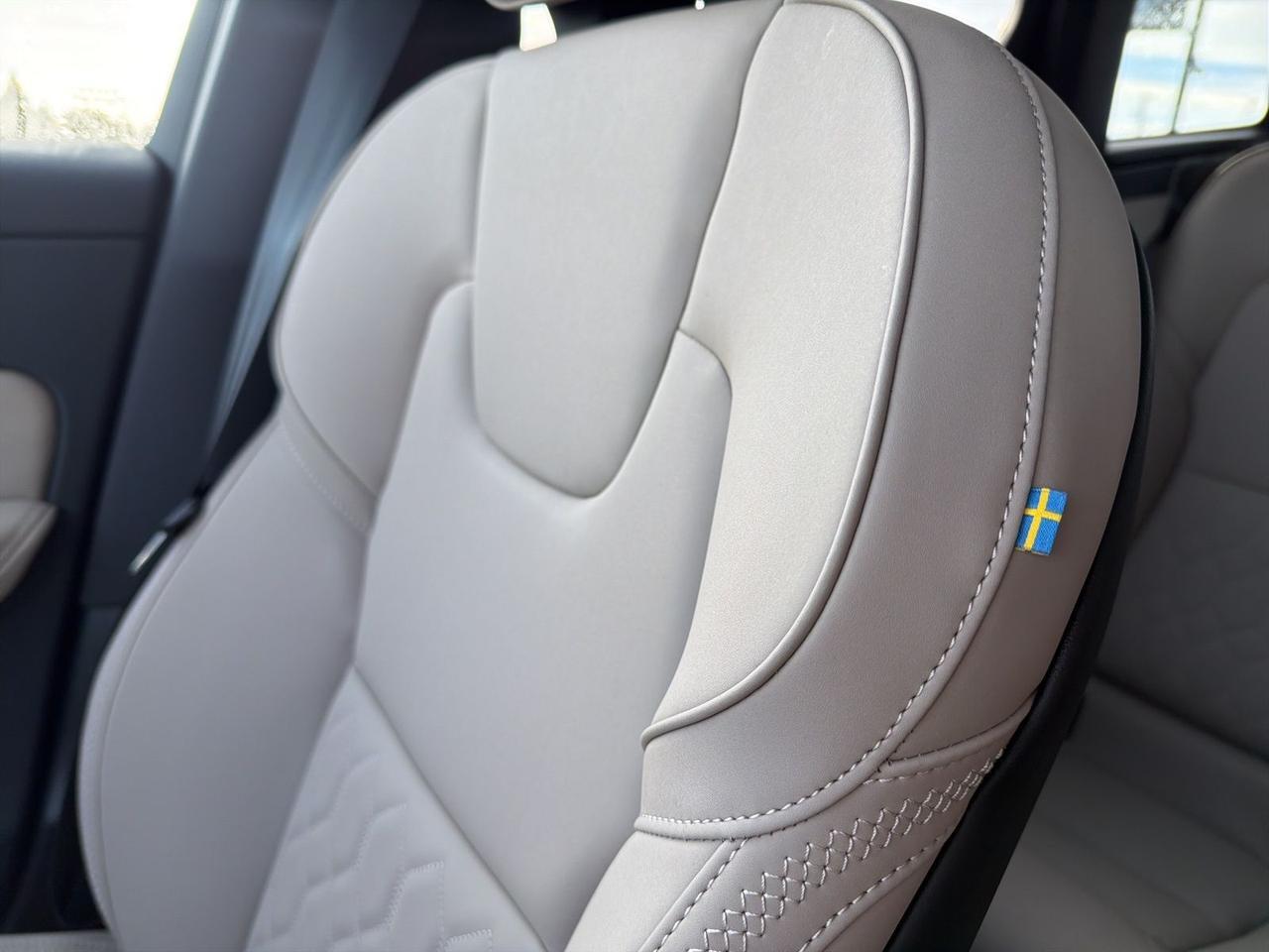 2026 Volvo XC60 B5 Plus Bend OR