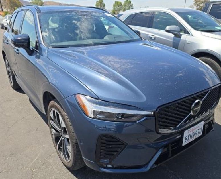 2026 Volvo XC60 B5 Plus