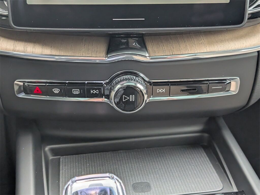 2026 Volvo XC60 B5 Plus Hunt Valley MD