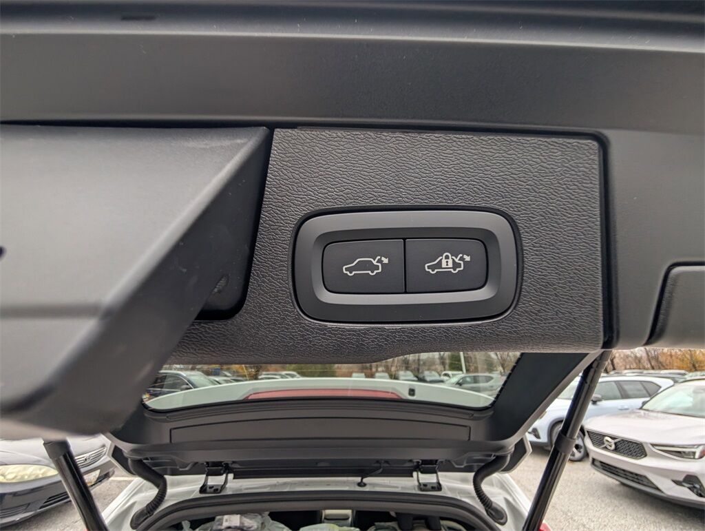 2026 Volvo XC60 B5 Plus Hunt Valley MD