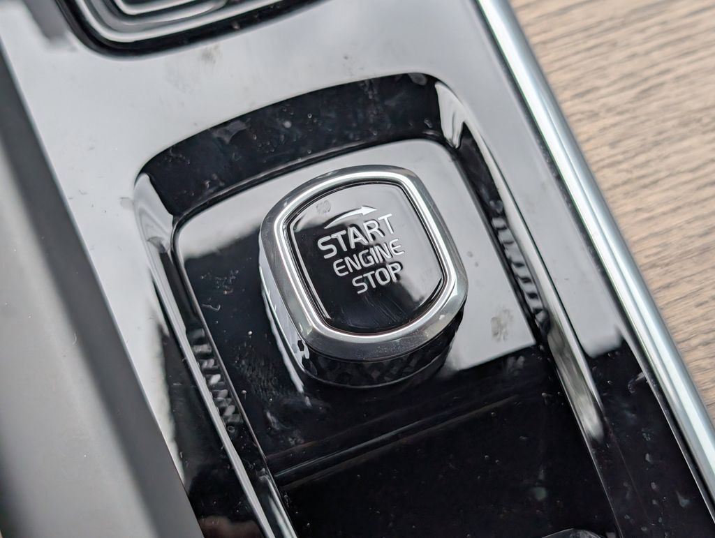 2026 Volvo XC60 B5 Plus Hunt Valley MD