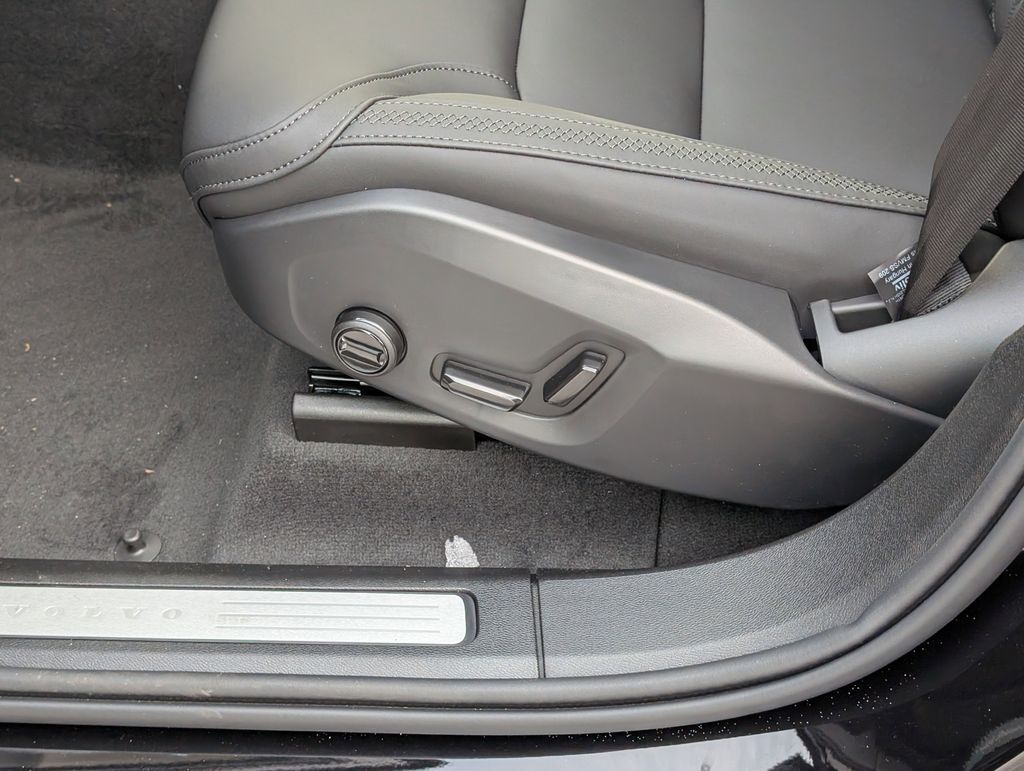 2026 Volvo XC60 B5 Plus Hunt Valley MD