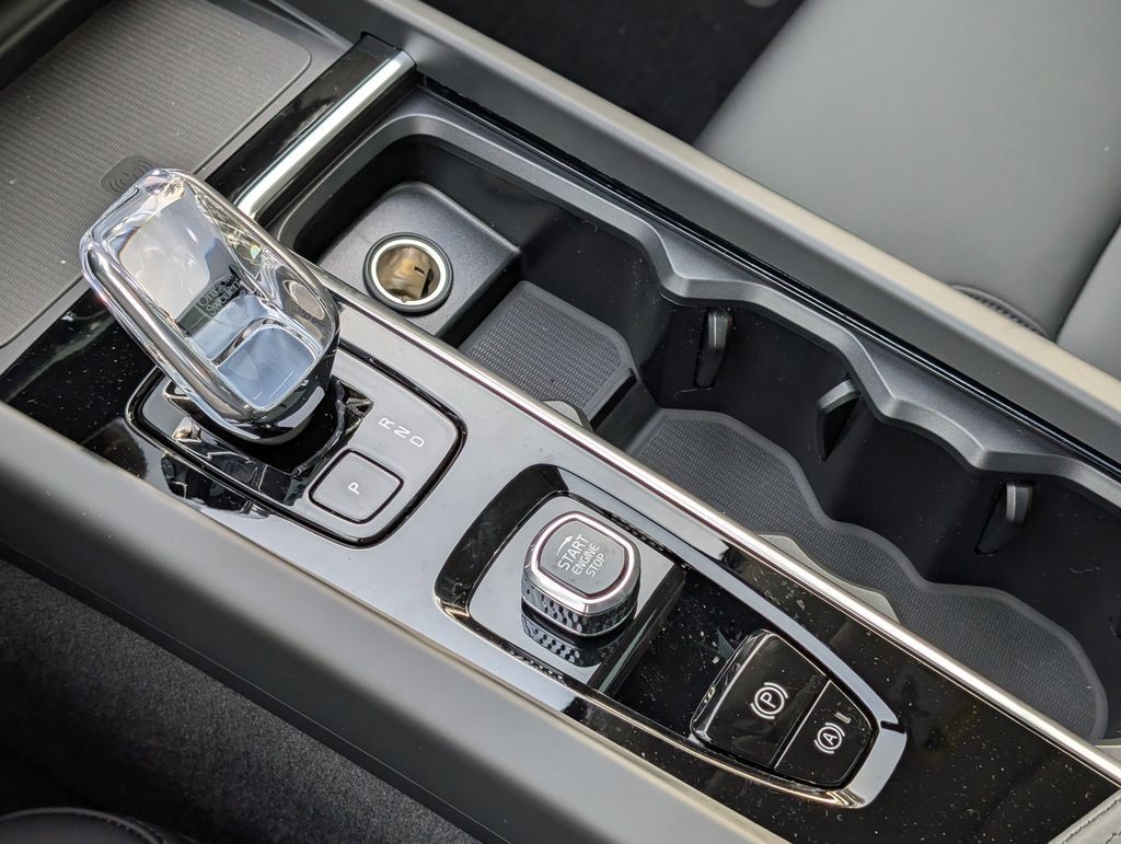 2026 Volvo XC60 B5 Plus Hunt Valley MD