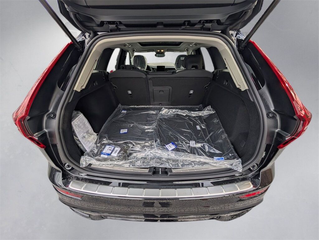 2026 Volvo XC60 B5 Plus Hunt Valley MD