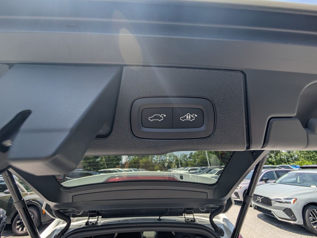 2026 Volvo XC60 B5 Plus Hunt Valley MD