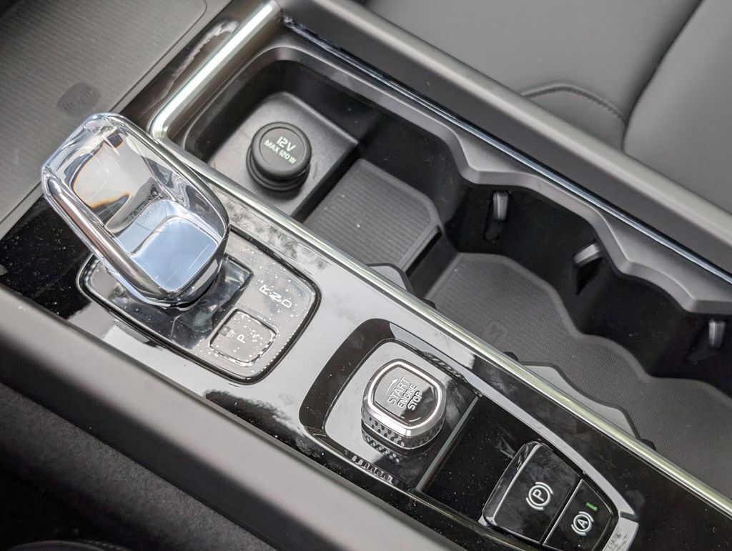 2026 Volvo XC60 B5 Plus Hunt Valley MD