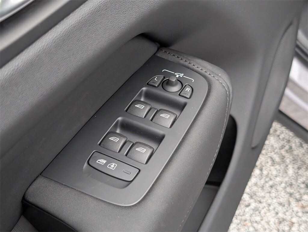 2026 Volvo XC60 B5 Plus Hunt Valley MD