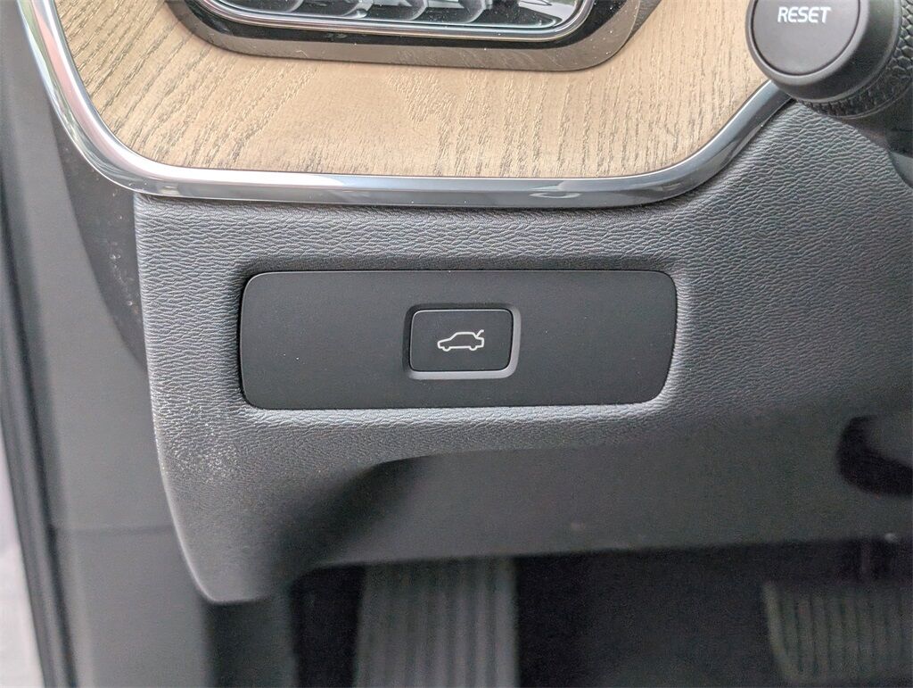 2026 Volvo XC60 B5 Plus Hunt Valley MD