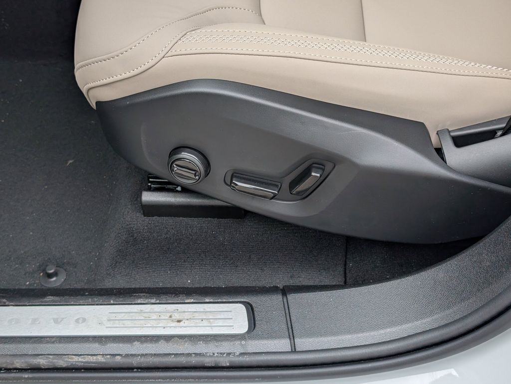 2026 Volvo XC60 B5 Plus Hunt Valley MD