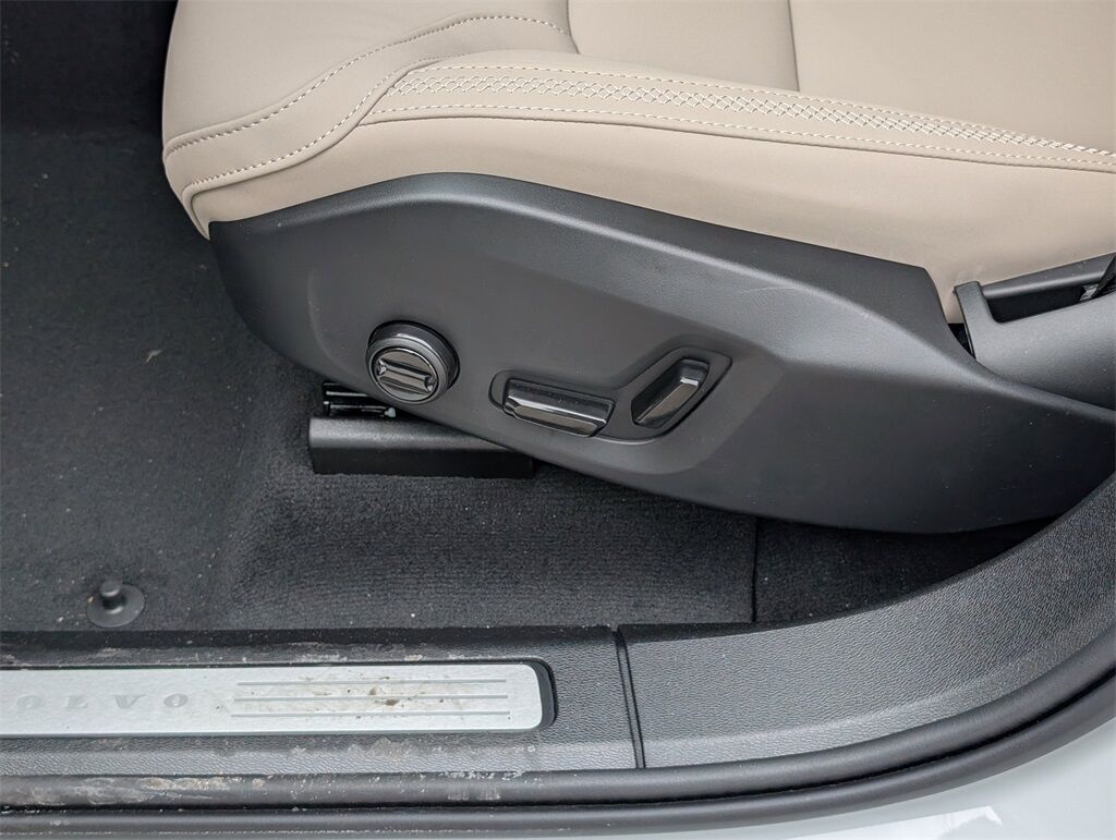 2026 Volvo XC60 B5 Plus Hunt Valley MD