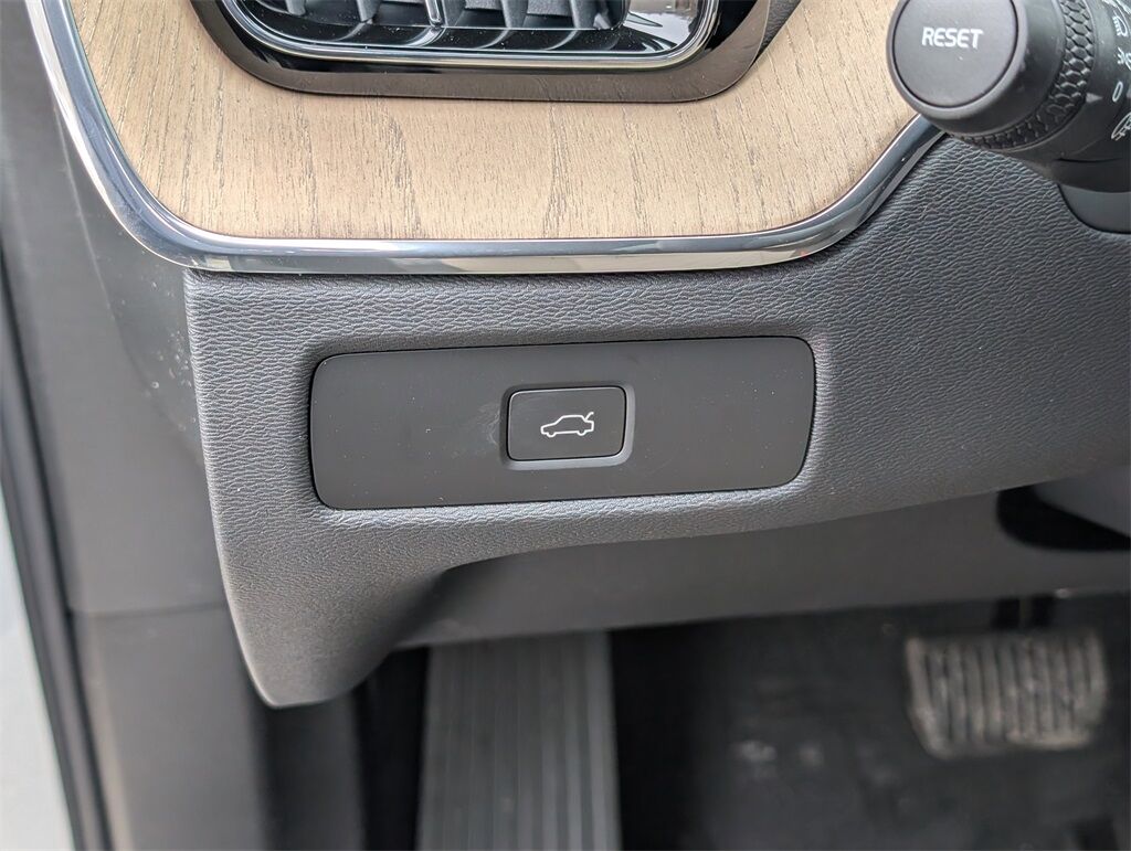 2026 Volvo XC60 B5 Plus Hunt Valley MD