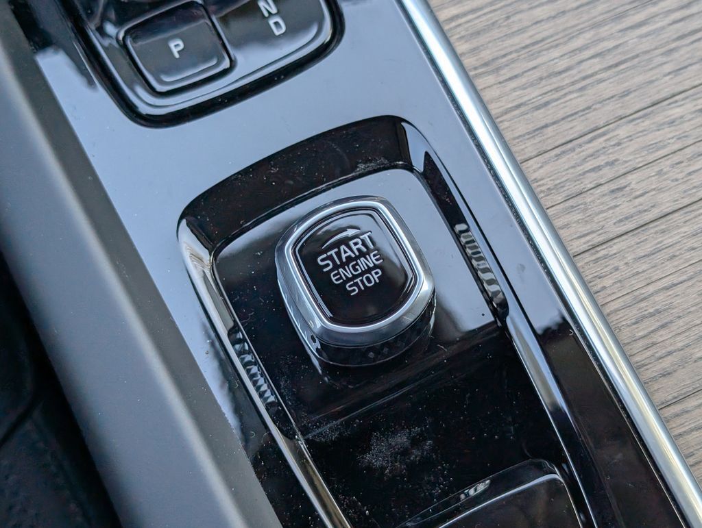 2026 Volvo XC60 B5 Plus Hunt Valley MD