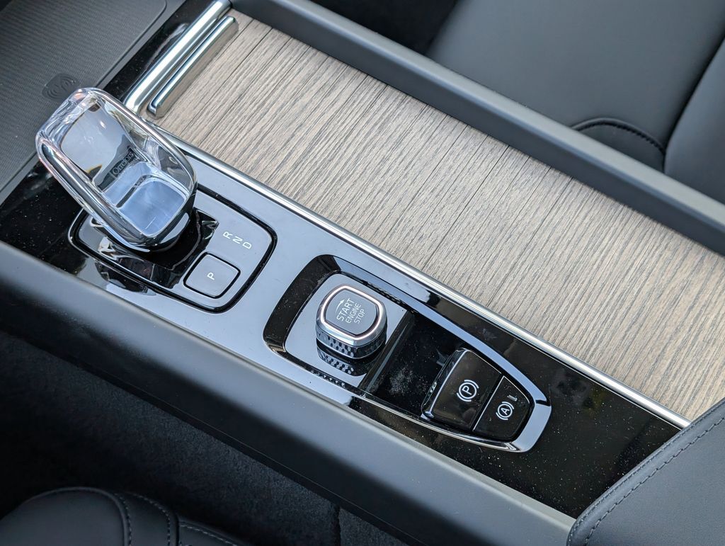 2026 Volvo XC60 B5 Plus Hunt Valley MD