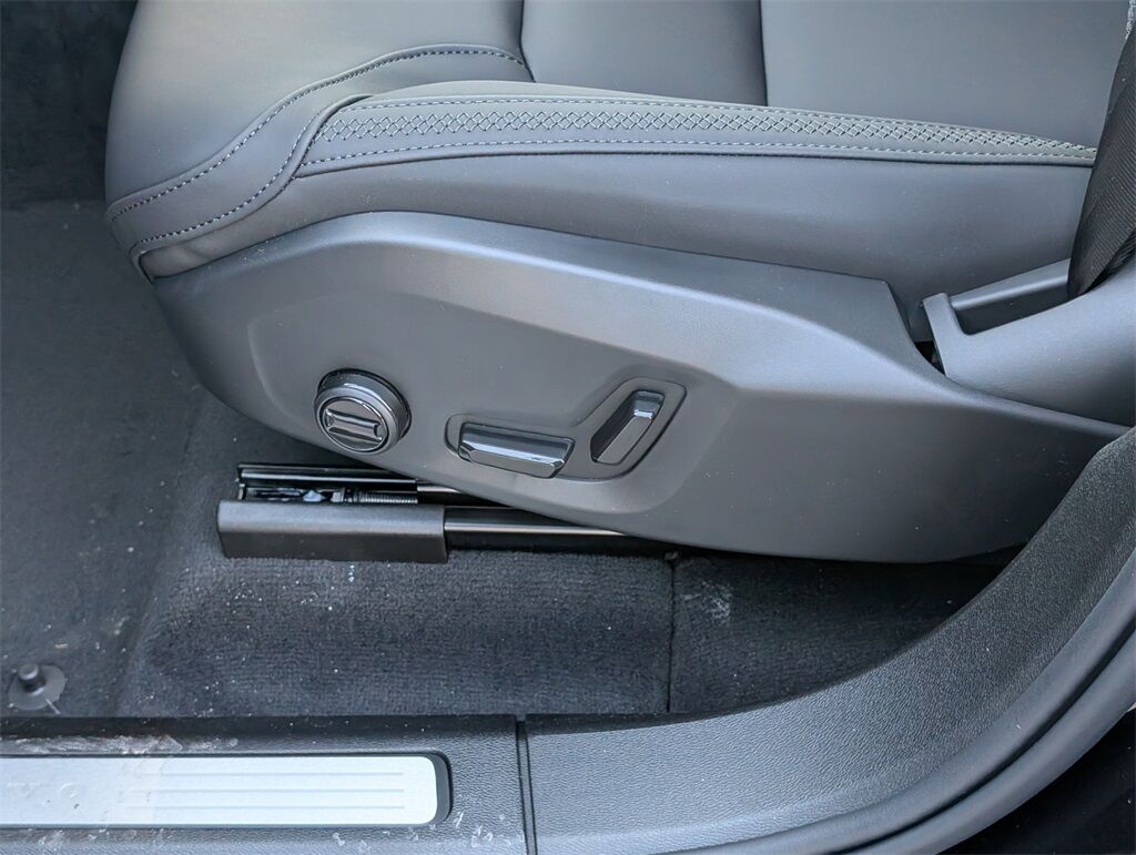 2026 Volvo XC60 B5 Plus Hunt Valley MD