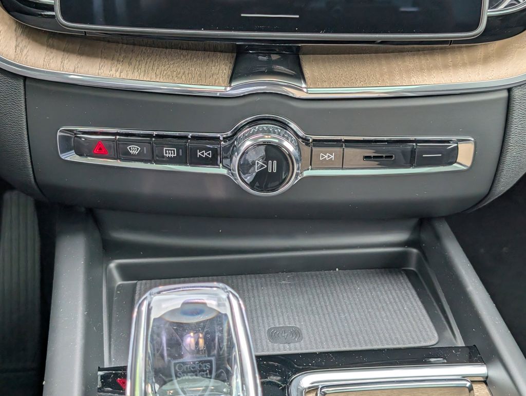 2026 Volvo XC60 B5 Plus Hunt Valley MD