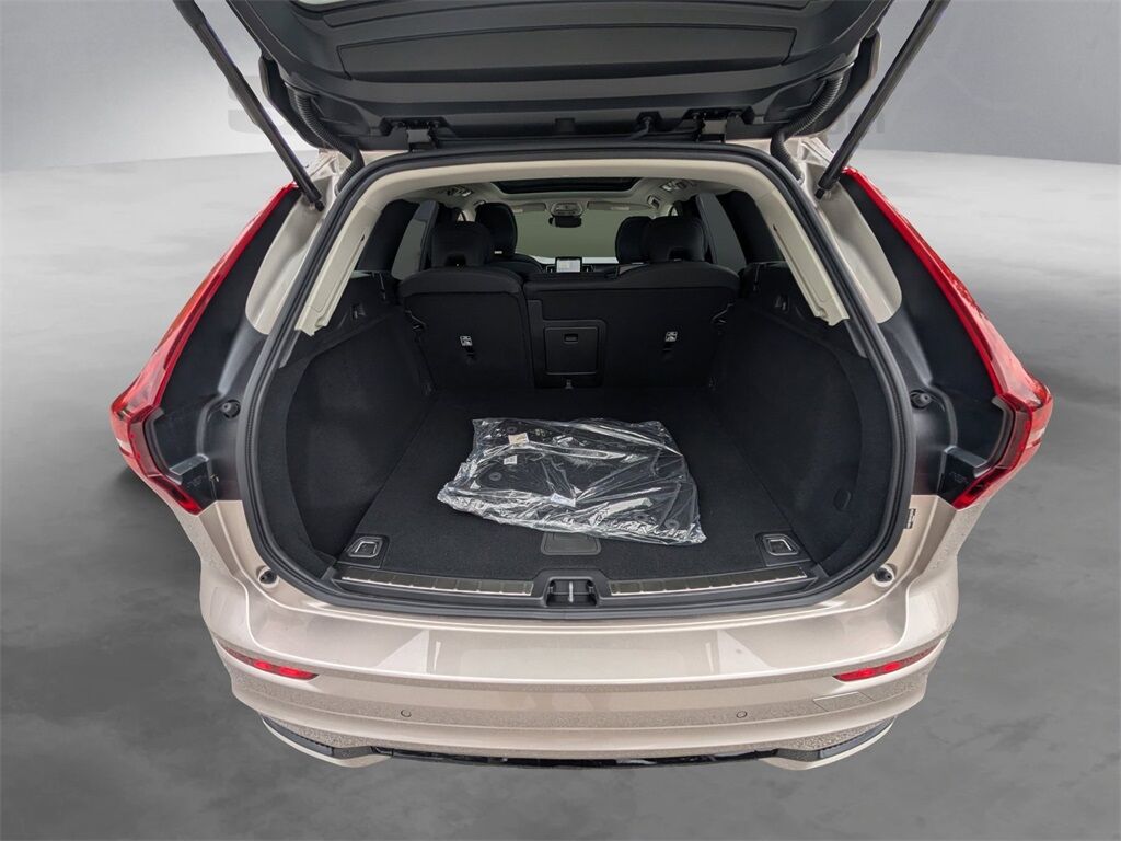 2026 Volvo XC60 B5 Plus Hunt Valley MD