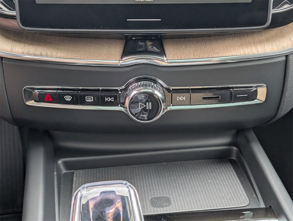 2026 Volvo XC60 B5 Plus Hunt Valley MD