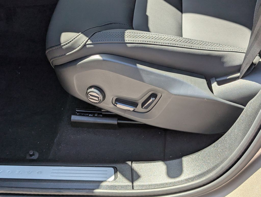 2026 Volvo XC60 B5 Plus Hunt Valley MD