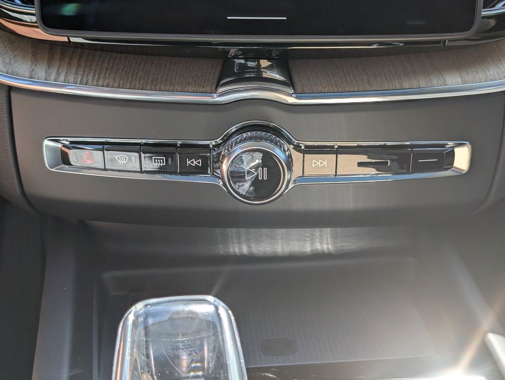 2026 Volvo XC60 B5 Plus Hunt Valley MD