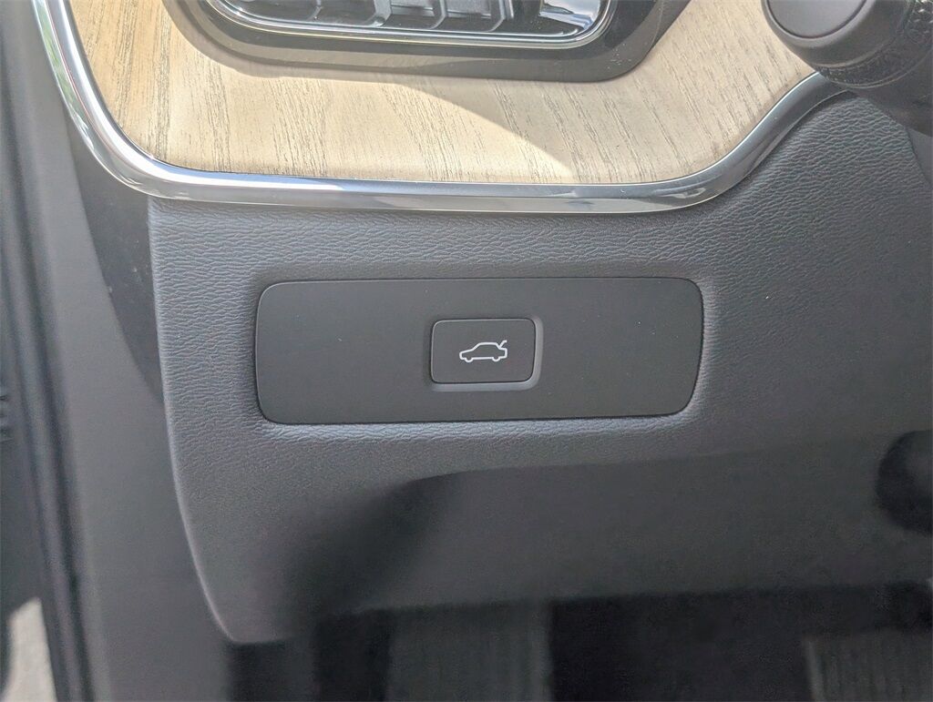 2026 Volvo XC60 B5 Plus Hunt Valley MD