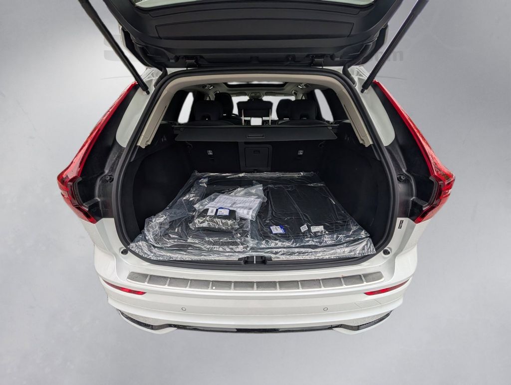 2026 Volvo XC60 B5 Plus Hunt Valley MD