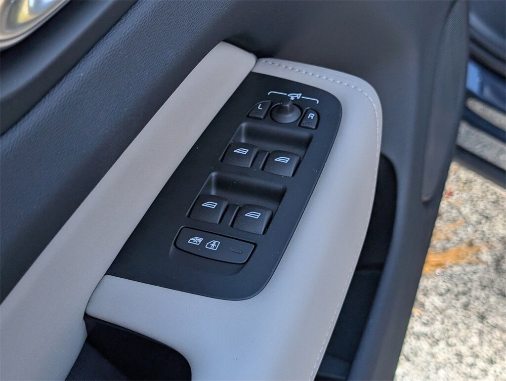 2026 Volvo XC60 B5 Plus Hunt Valley MD