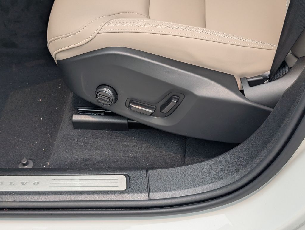 2026 Volvo XC60 B5 Plus Hunt Valley MD