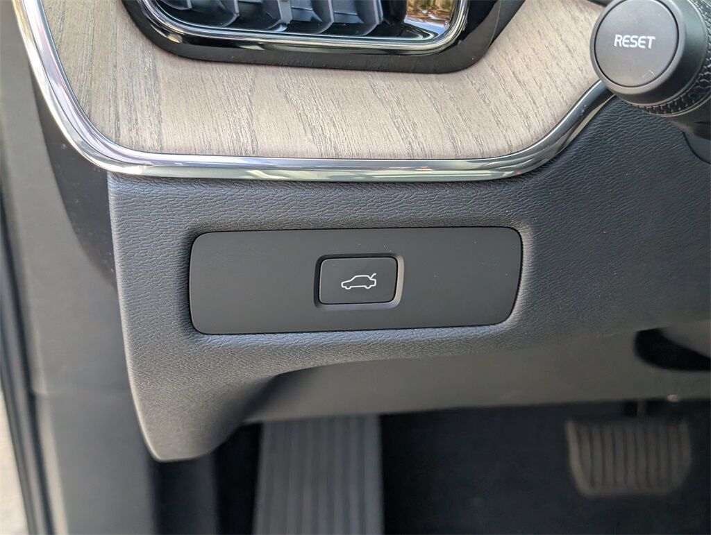 2026 Volvo XC60 B5 Plus Hunt Valley MD