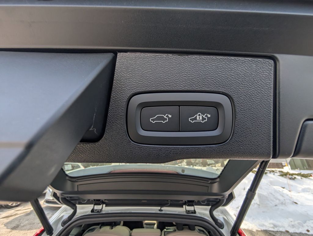 2026 Volvo XC60 B5 Plus Hunt Valley MD