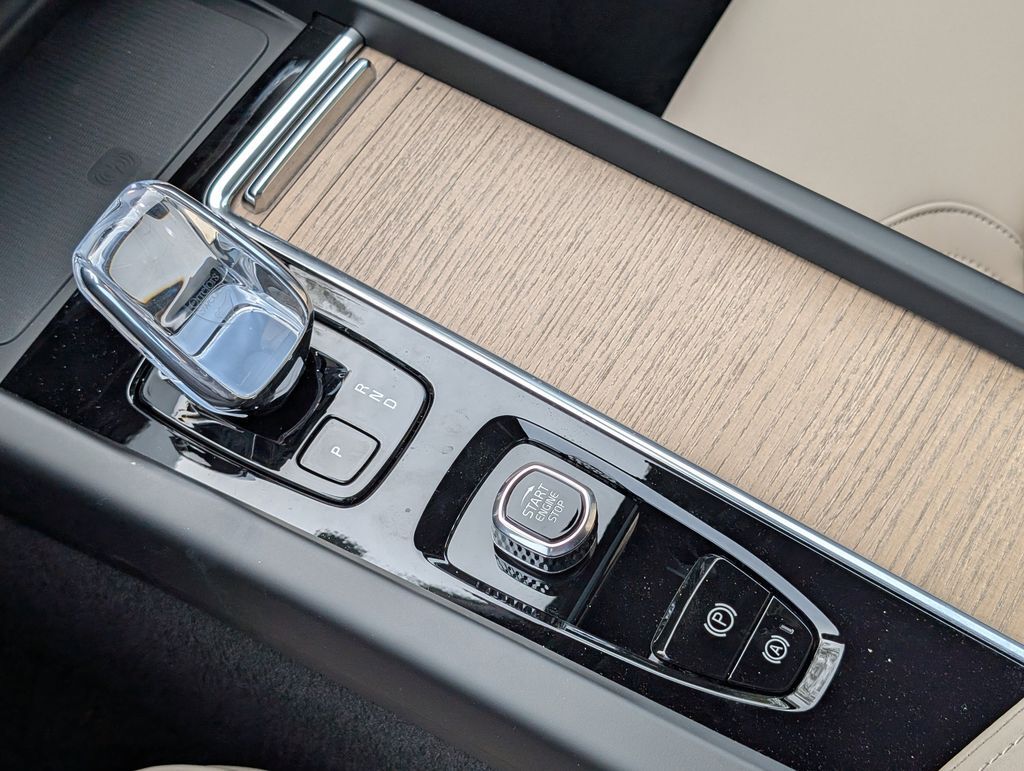 2026 Volvo XC60 B5 Plus Hunt Valley MD