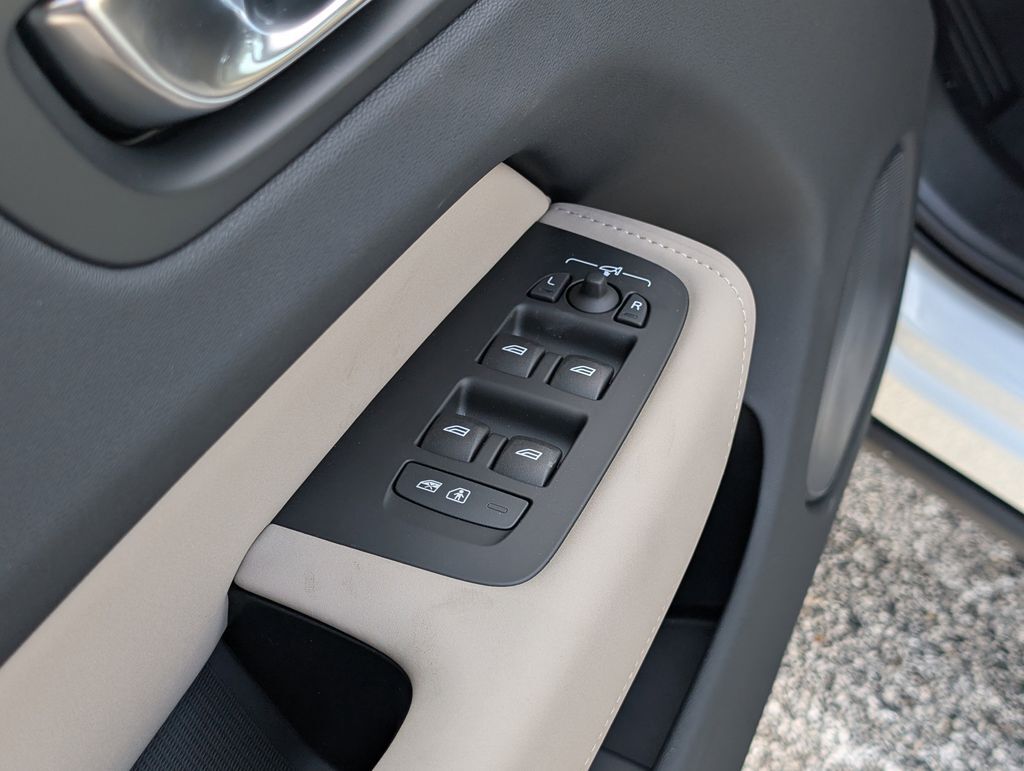 2026 Volvo XC60 B5 Plus Hunt Valley MD