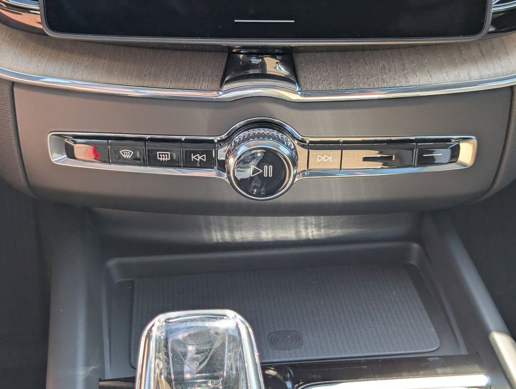 2026 Volvo XC60 B5 Plus Hunt Valley MD