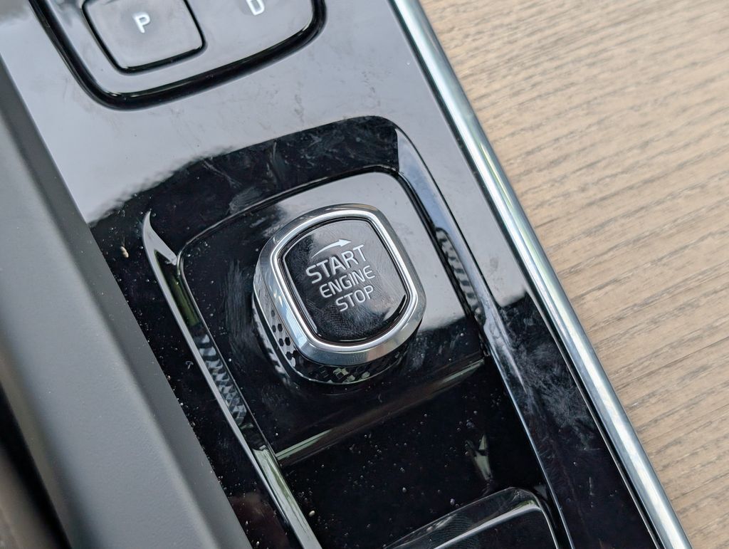 2026 Volvo XC60 B5 Plus Hunt Valley MD