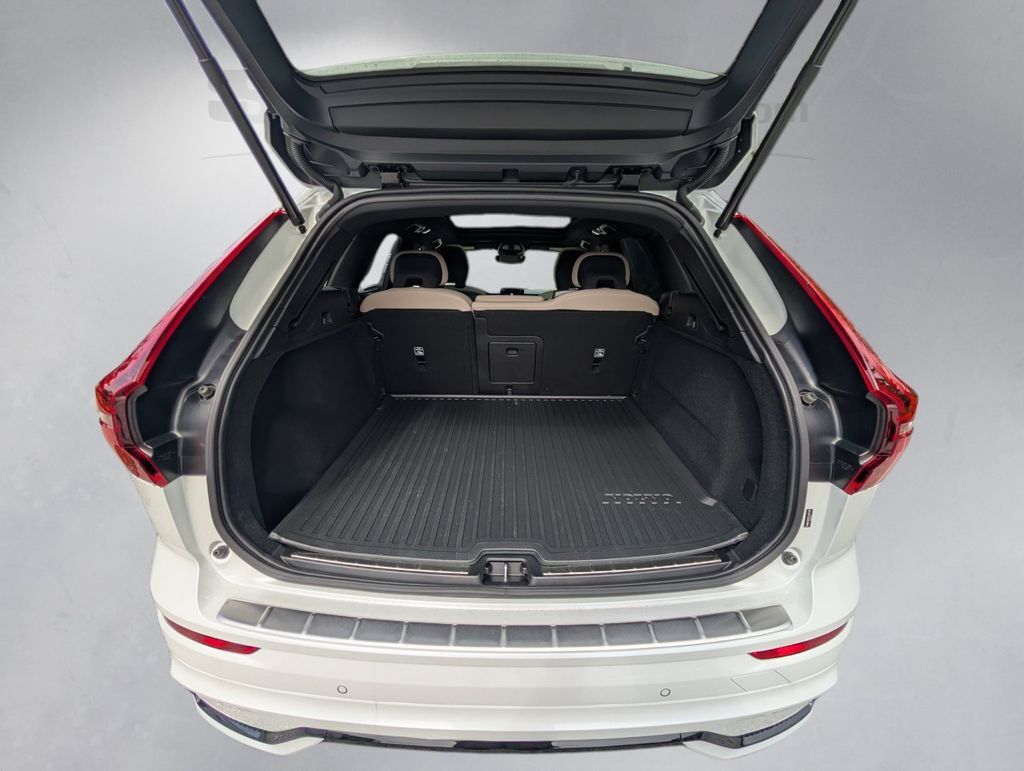 2026 Volvo XC60 B5 Plus Hunt Valley MD